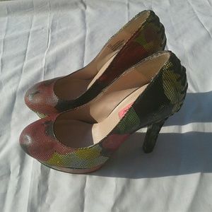 Betsey Johnson Corset w/Lace Platform Pump